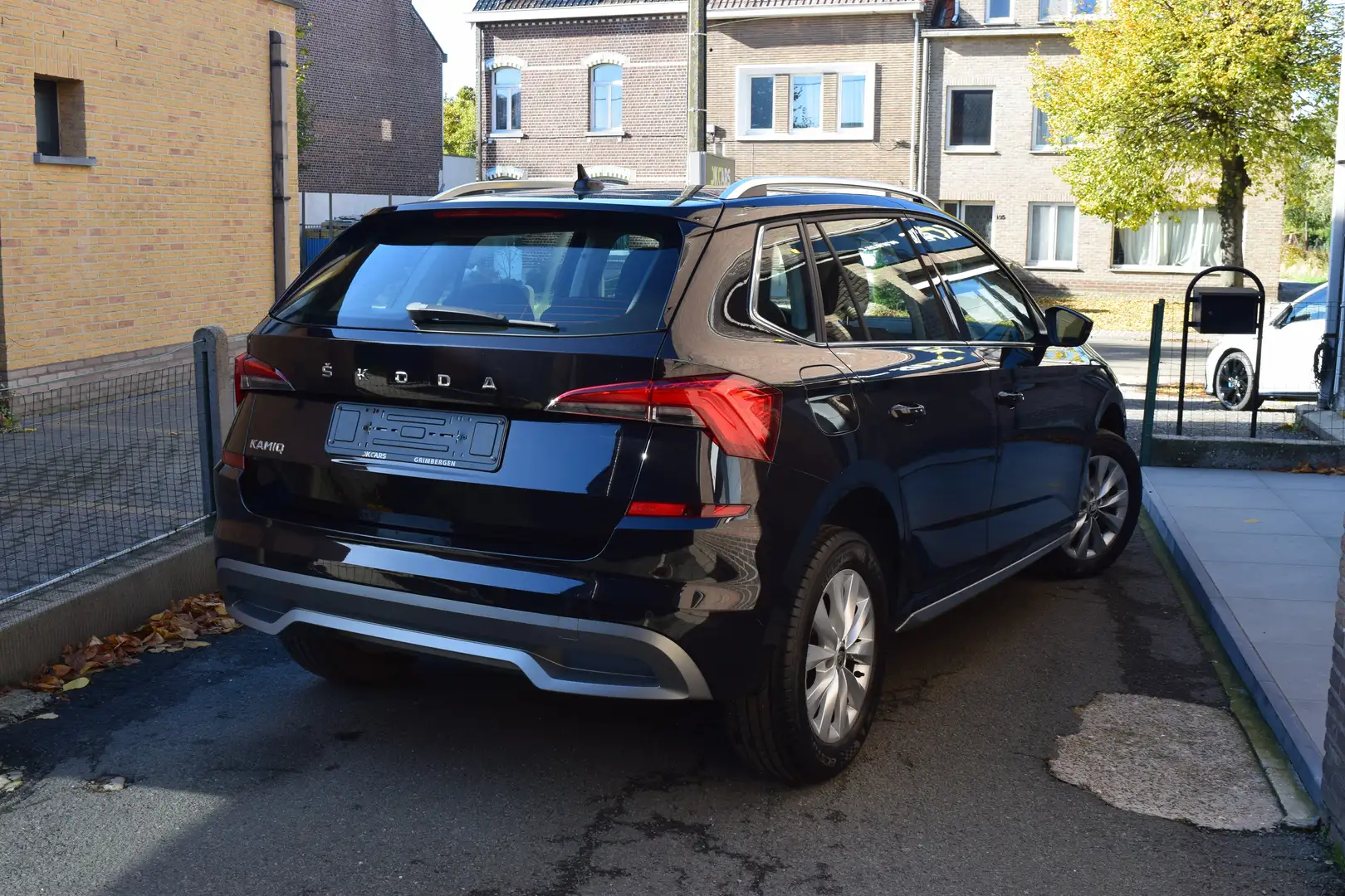 Skoda Kamiq 1.0 TSI DSG Style - NAVI / LED / ZETEL VERWARMING Noir - 2