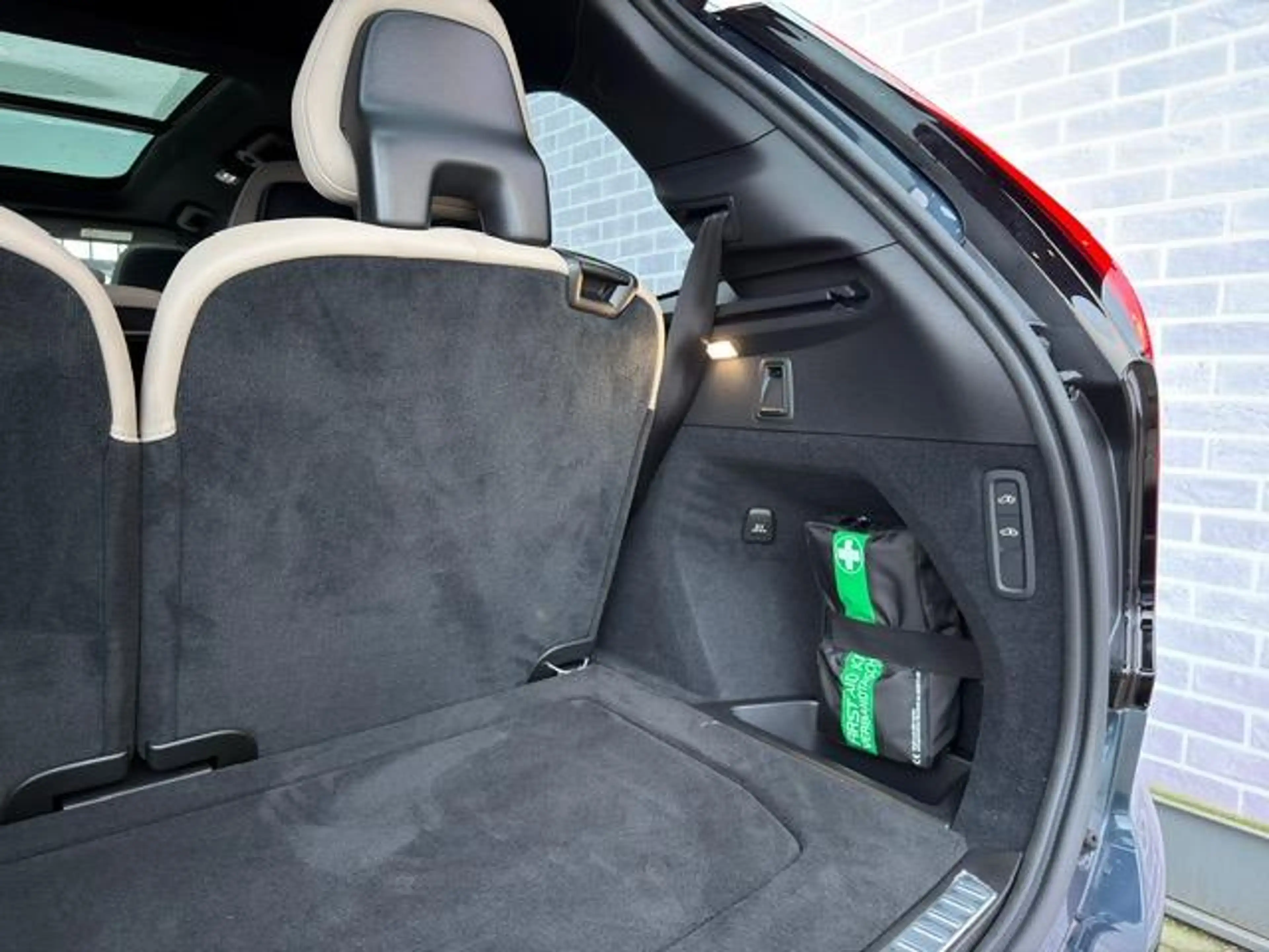 Volvo XC90 T8 Plug-in hybrid AWD Ultra Dark | Luchtvering | T — photo 8