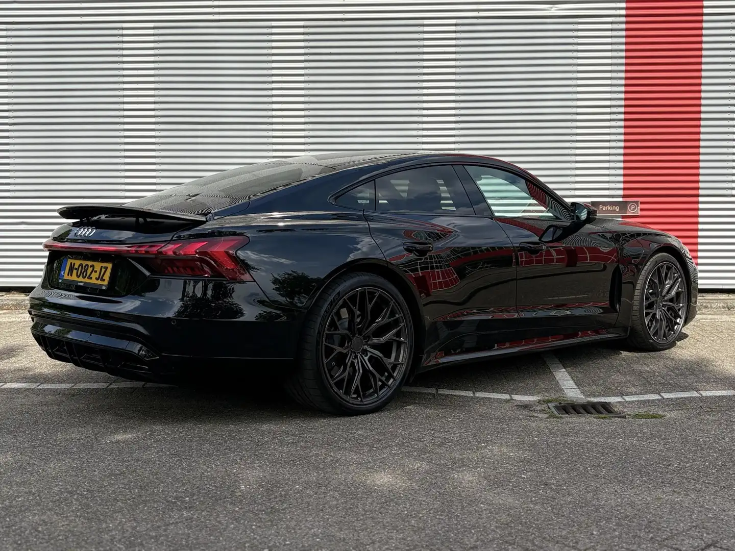 Audi e-tron GT GT 93 kWh | € 39.950,- NETTO! | Leder | Pano | Cli Zwart - 2