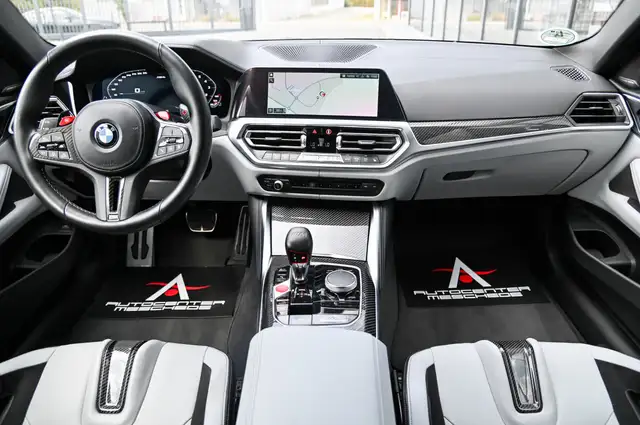 BMW M4 view 10