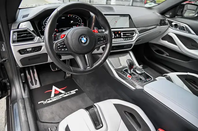 BMW M4 view 9