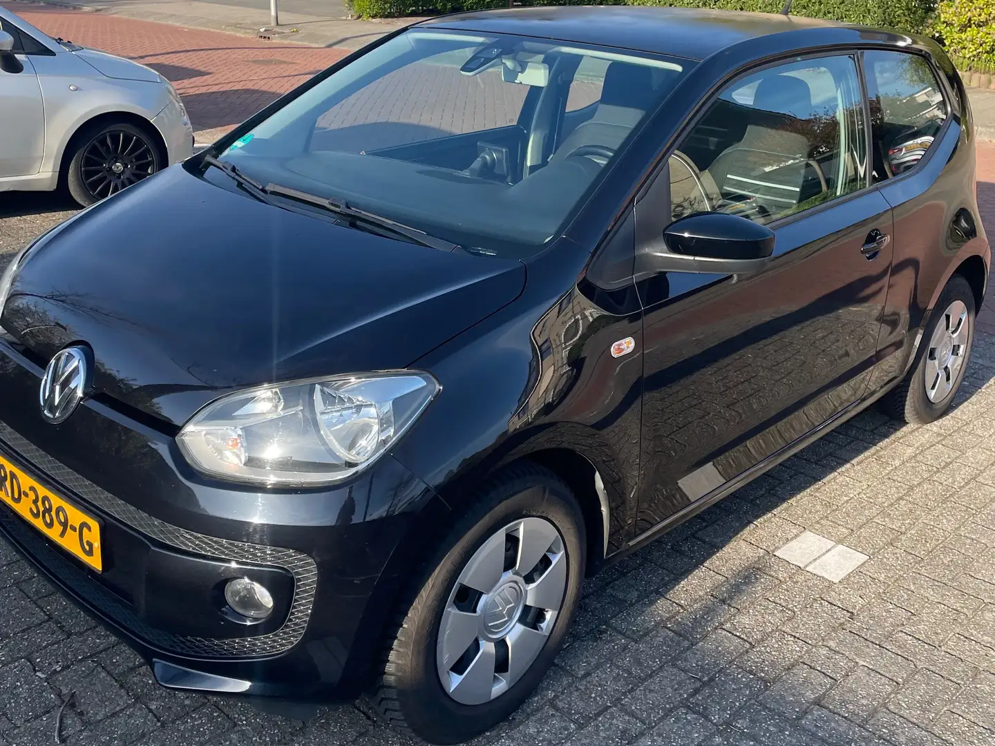 Volkswagen up! up! 1.0 high up! BlueM. Zwart - 2