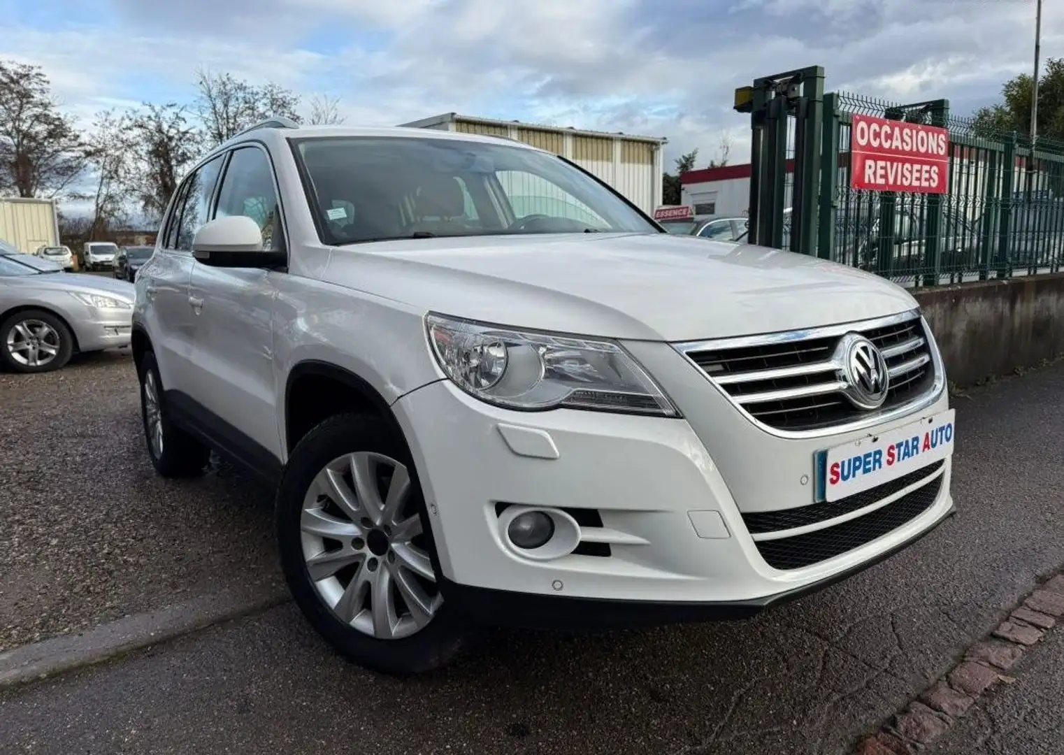 Volkswagen Tiguan 1.4l TSI 150CV TRENDLINE BVM6 Blanc - 1