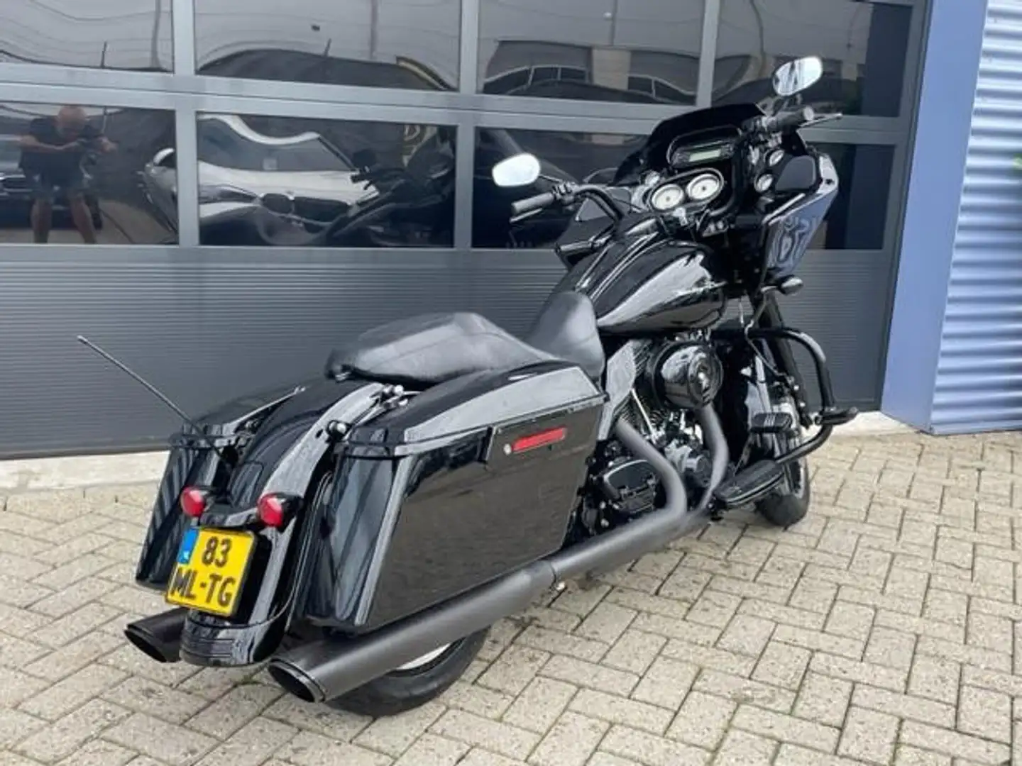 Harley-Davidson Tour Glide 103 FLTRXS Road Special Cruisecontrol, Vance and H Negro - 2