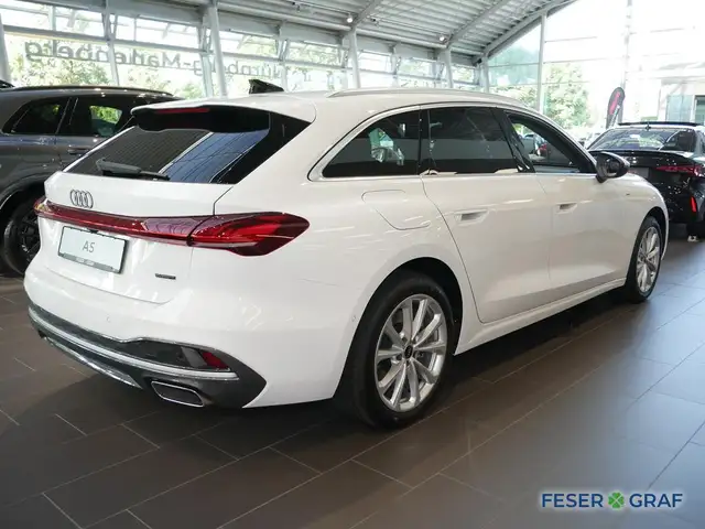 Audi A5 view 4