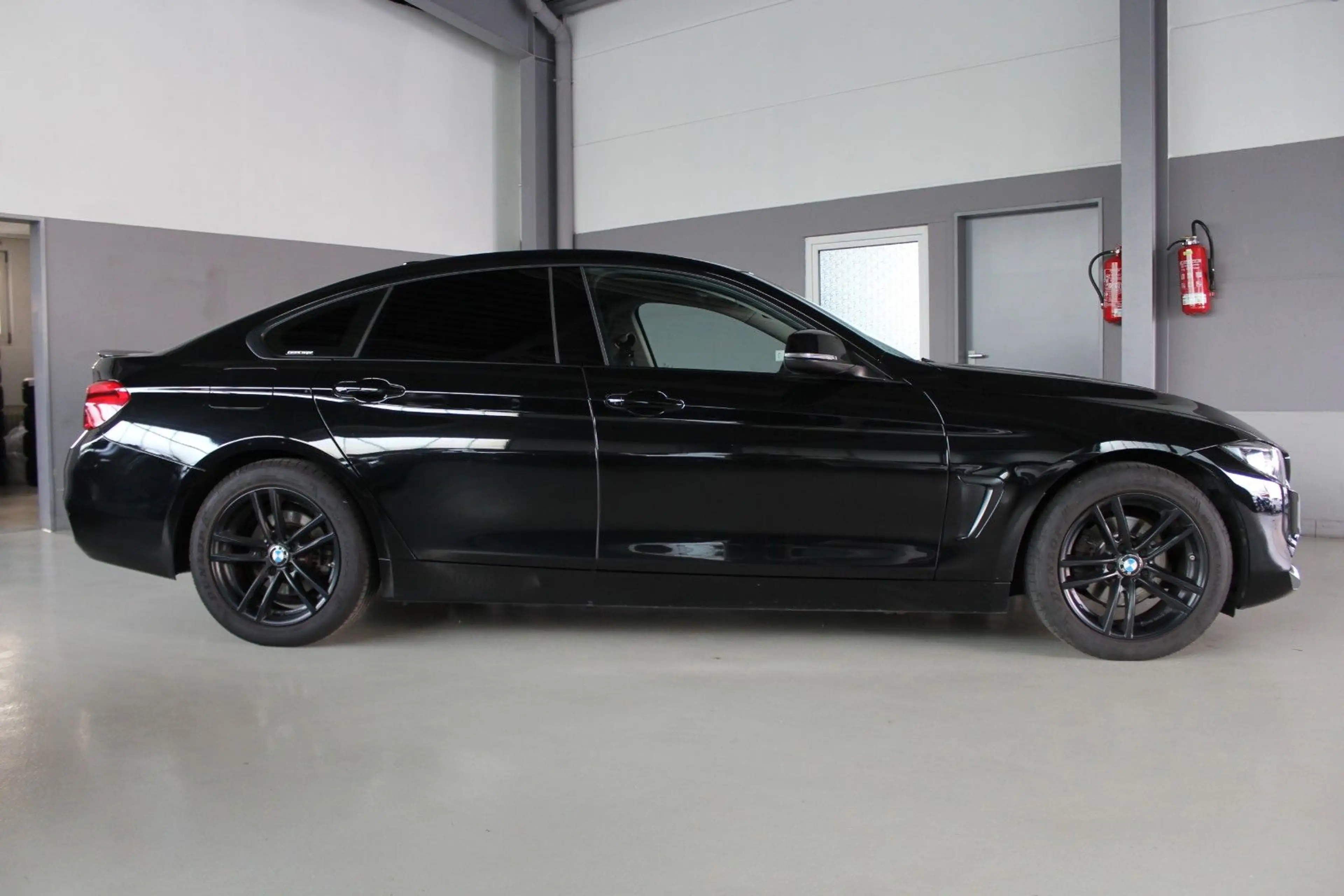 BMW 420 420i Gran Coupé Advantage — photo 4