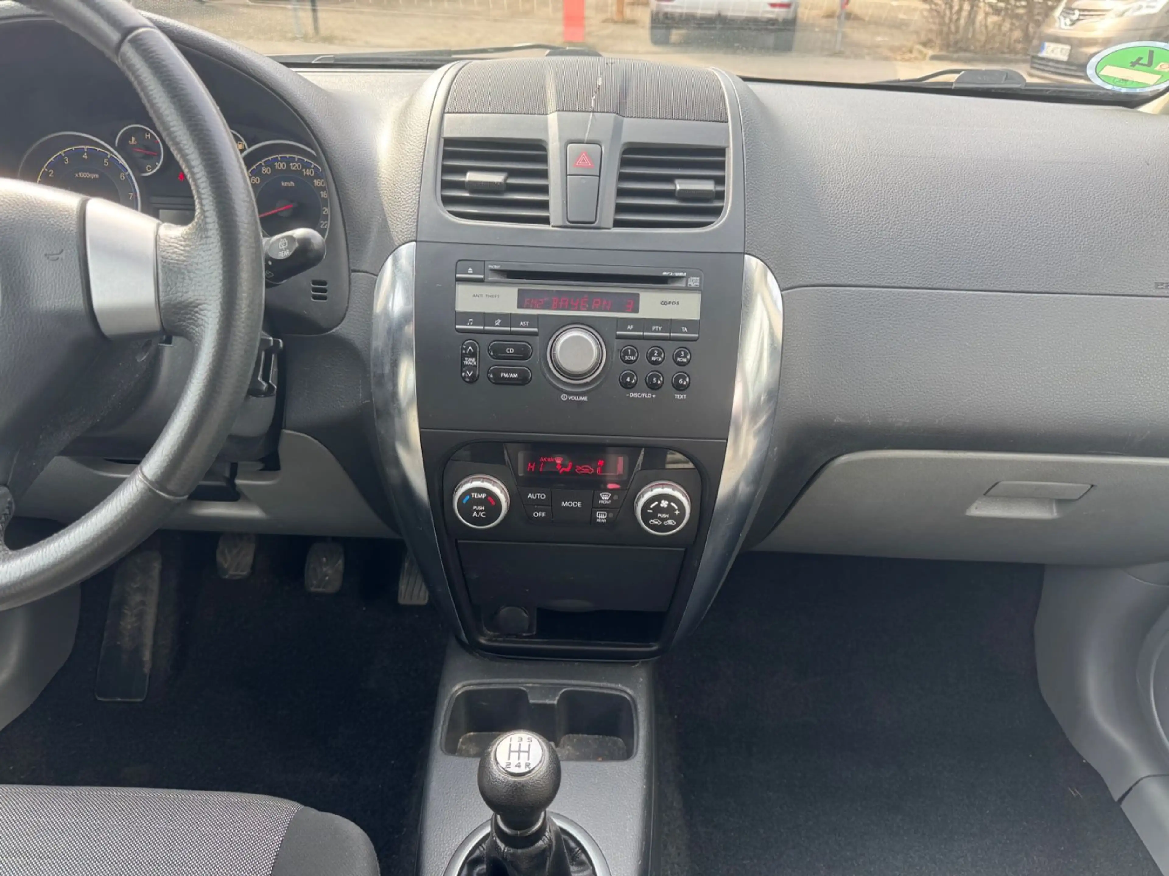 Suzuki SX4 1.6 16V KAT Club 4X4 Tüvneu Anhängerkupplun — photo 21