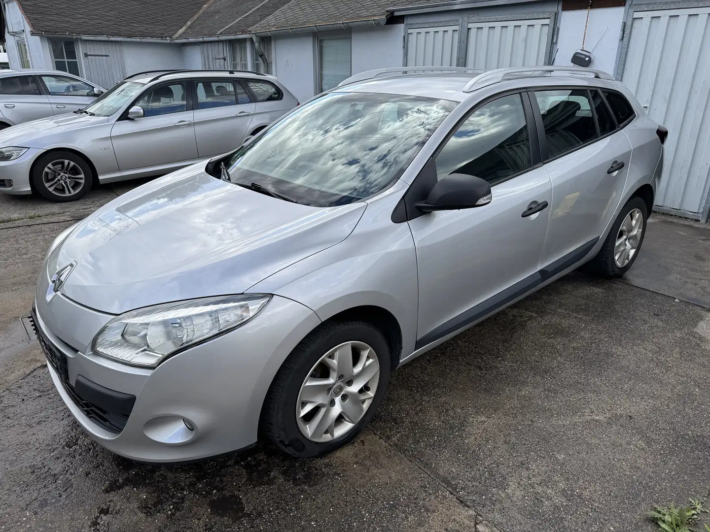 Renault Megane TomTom Edition Gris - 1