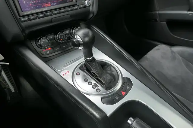 Audi TT view 7