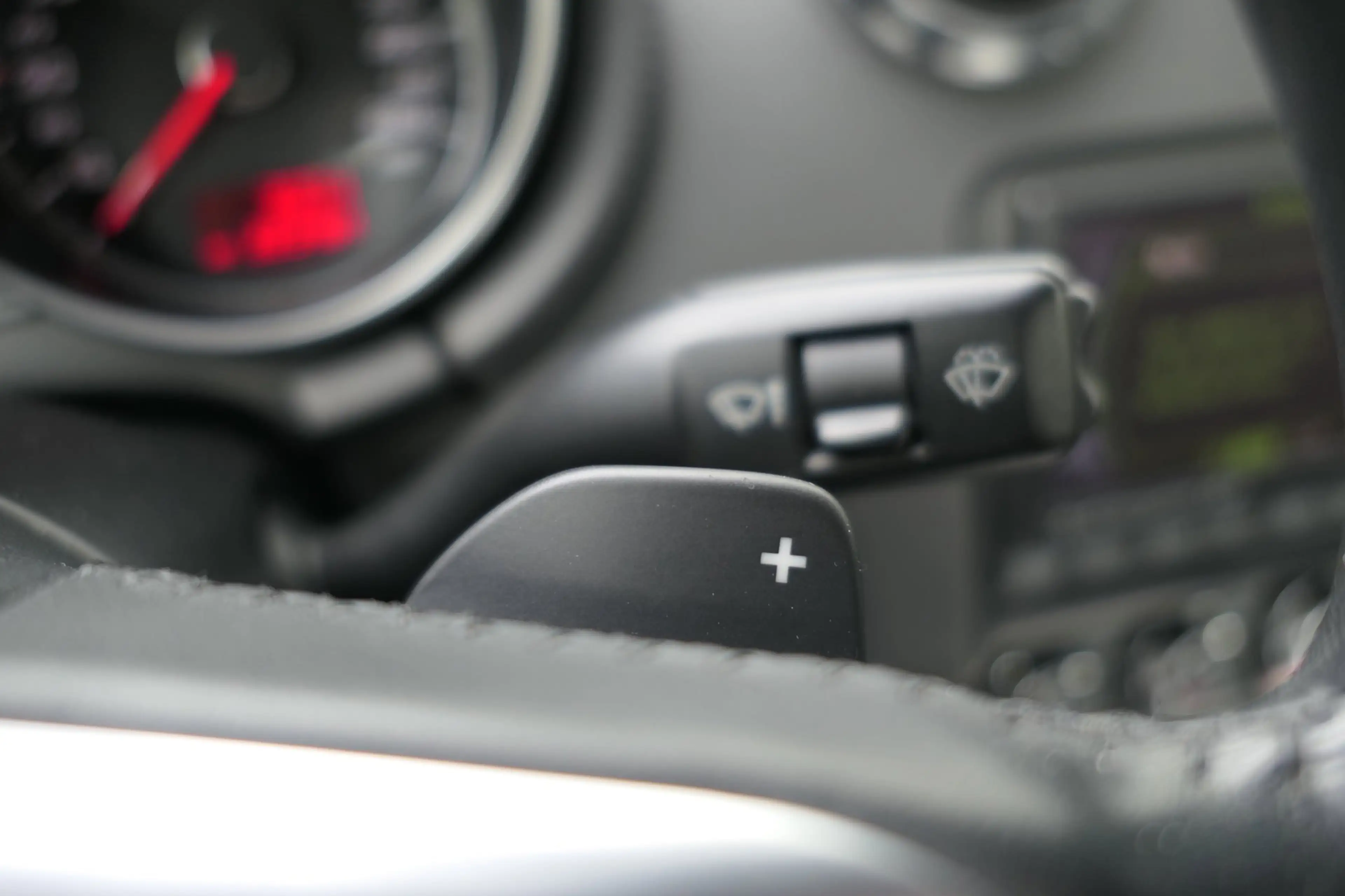 Audi TT 3.2 V6 quattro Pro Line Youngtimer Alcantara BOSE — photo 12
