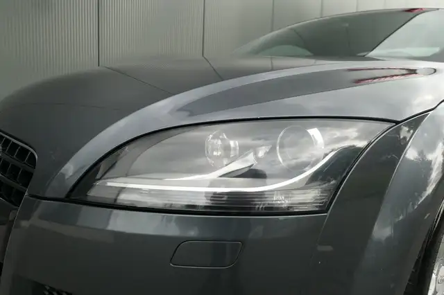 Audi TT view 20