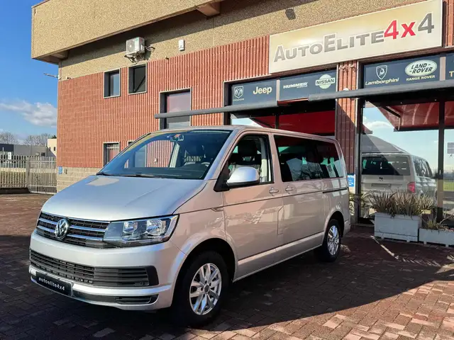 Volkswagen T6 Caravelle DSG DOPPIA PORTA 8 POSTI PELLE + IVA