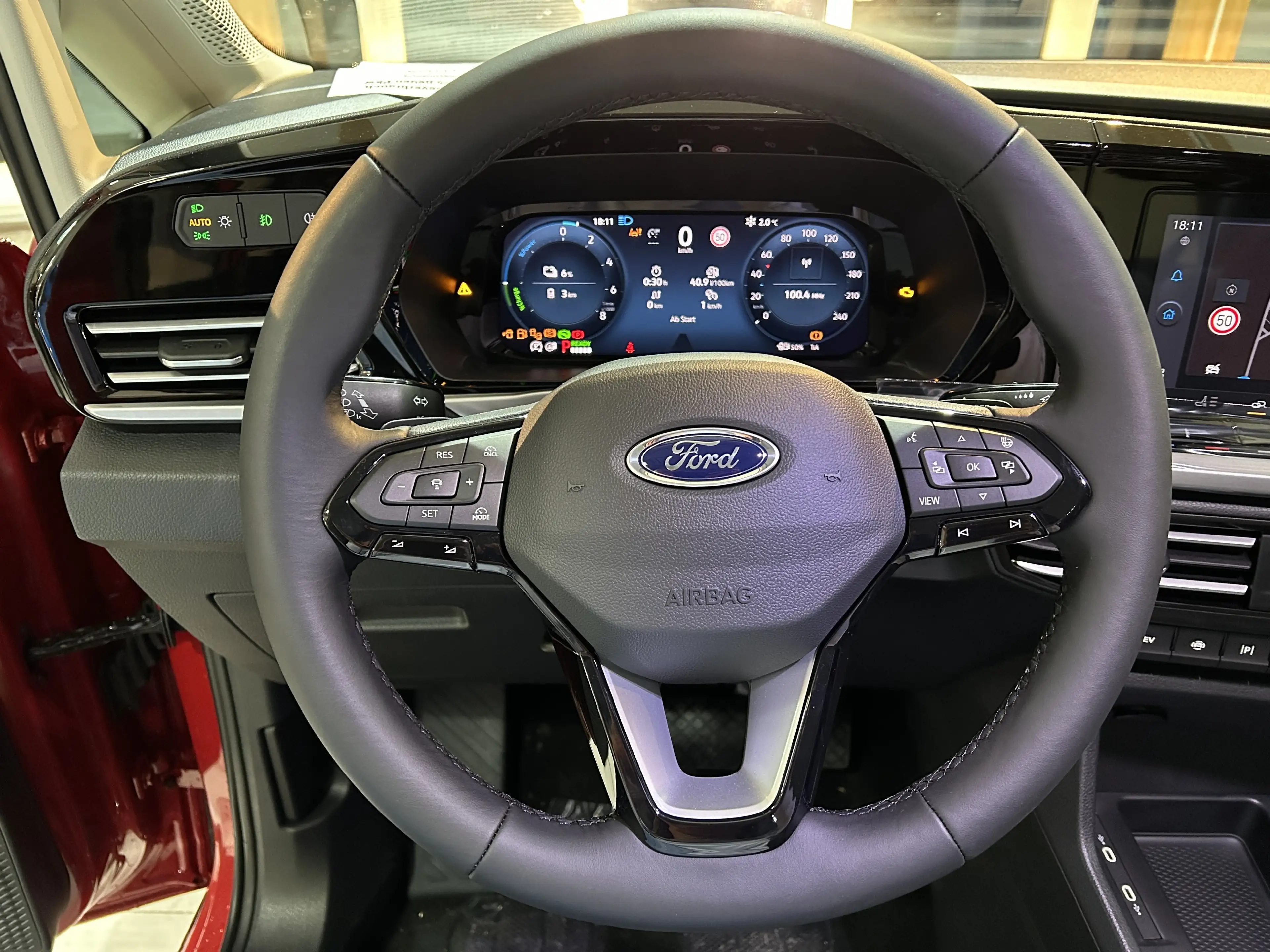 Ford Tourneo Connect Grand Tourneo Connect PHEV Titanium — photo 14