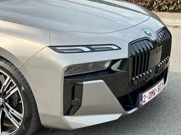 i7 101.7 kWh xDrive60