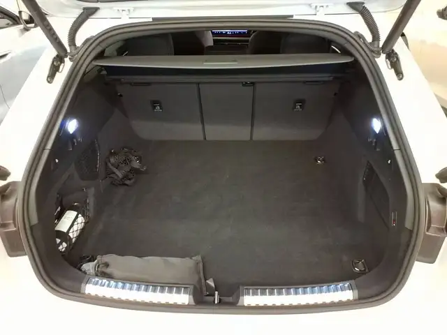 Audi S5 view 8