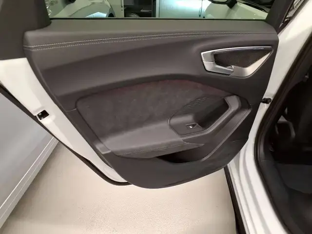 Audi S5 view 7