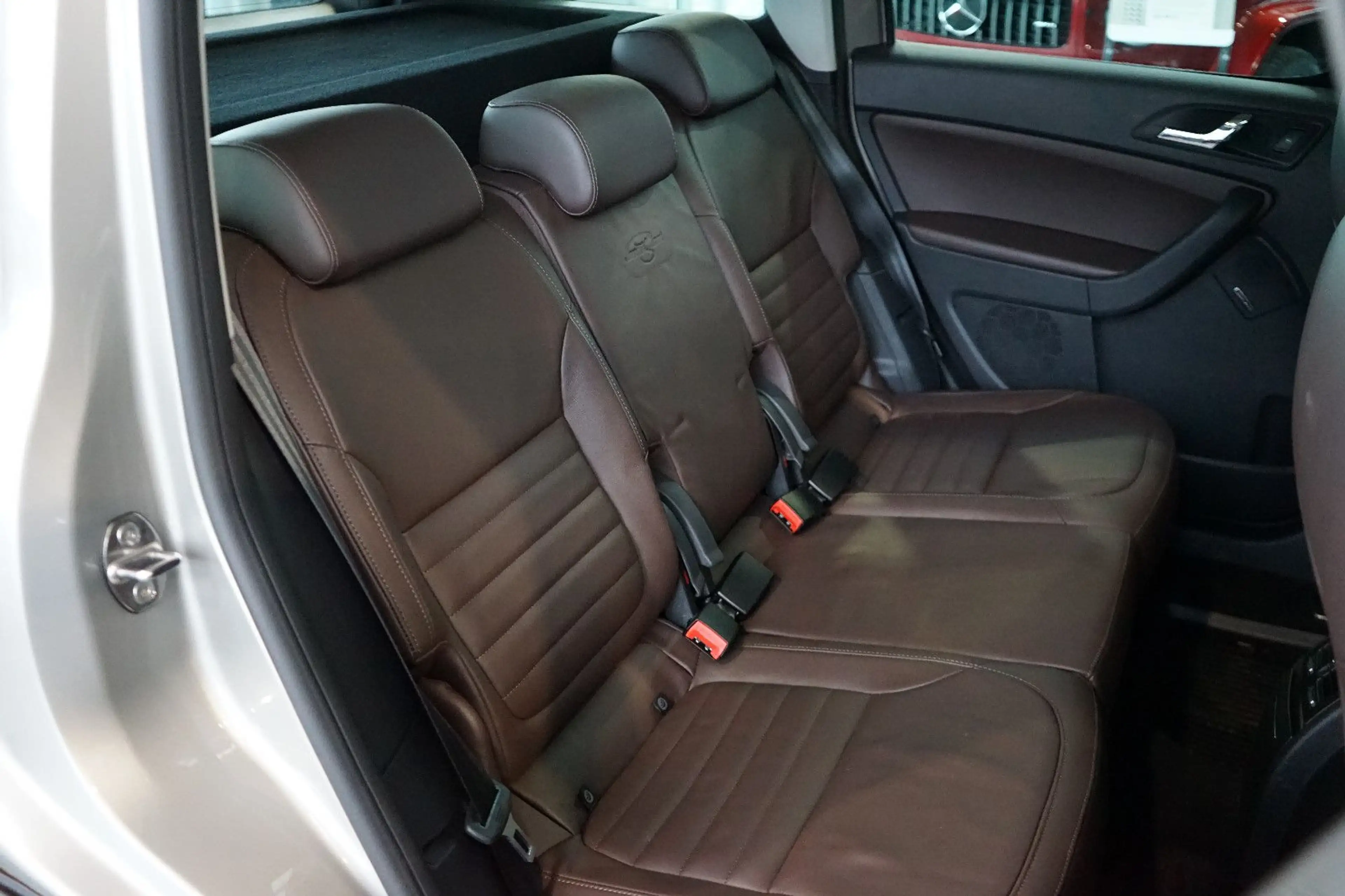 Skoda Yeti L&K 4x4*AHK*PANO*LEDER*NAVI*KAM* — photo 12