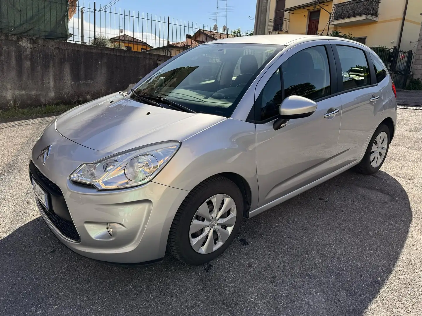 Citroen C3 C3 1.4 airdream Exclusive s/esp Gpl Argent - 2