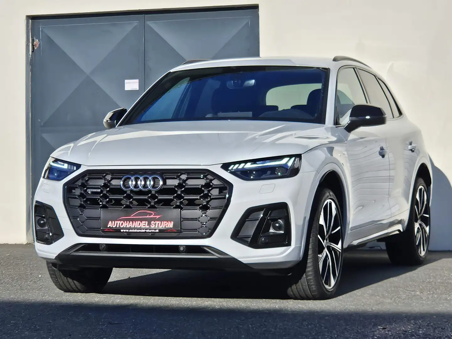 Audi Q5 40TDI quattro Sline Stronic *Optikpaket*Matrix*B&O Weiß - 1