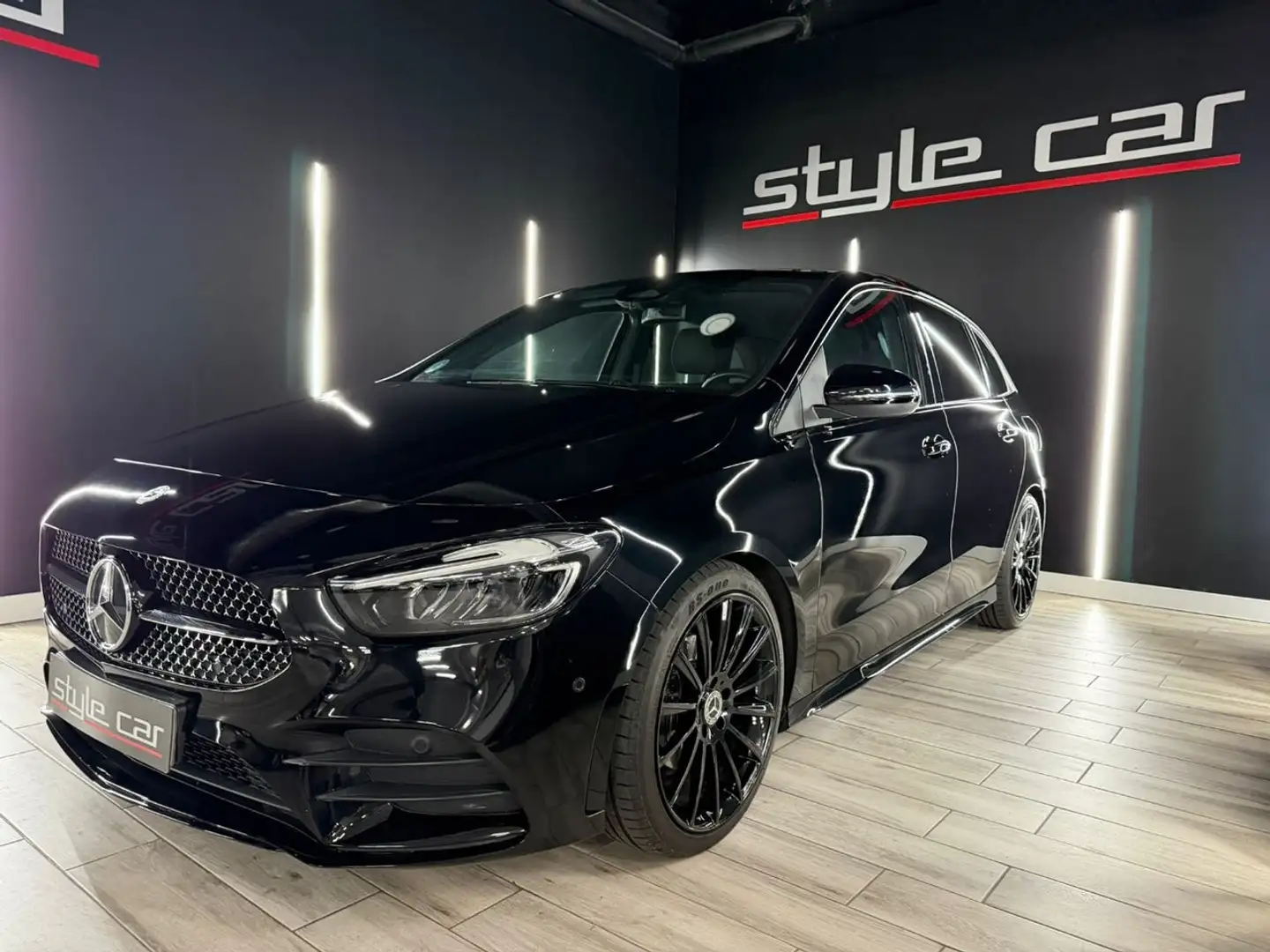 Mercedes-Benz B 200 200d Negro - 1