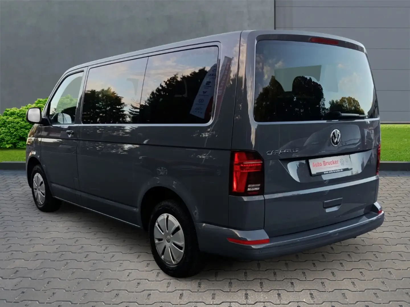 Volkswagen T6.1 Caravelle 2.0 TDI LED+Sitzh.+DAB+Navi+beh. Frontsch. Grau - 2