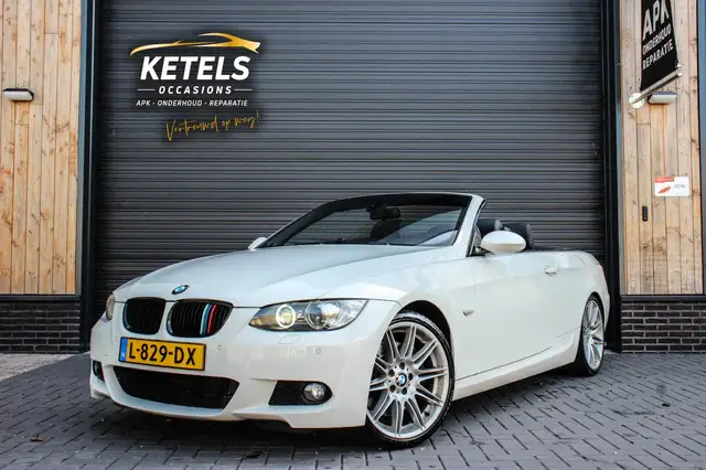 BMW 330 3-serie Cabrio 330i High Executive M onderstel/Aut