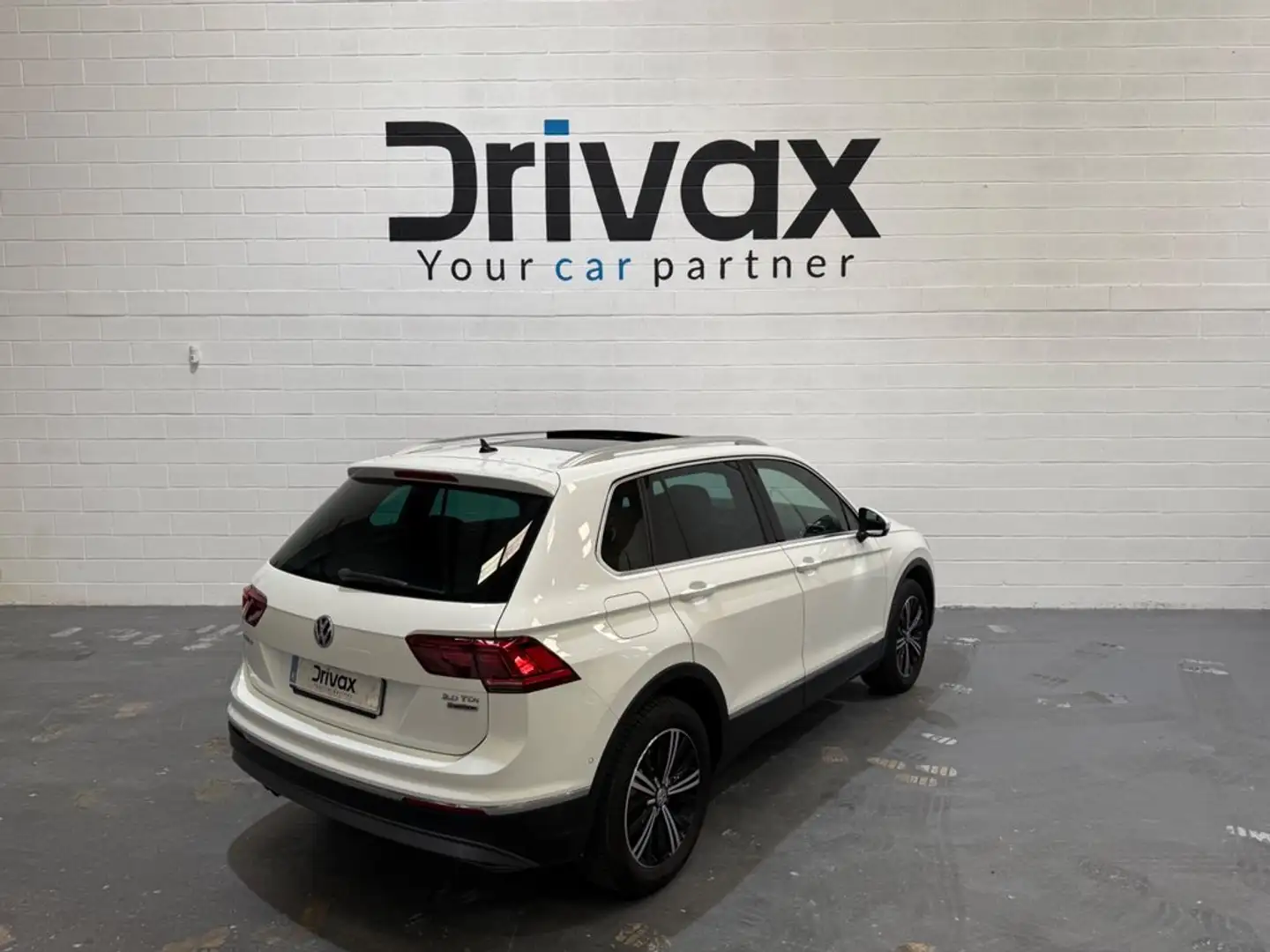 Volkswagen Tiguan Country 2.0 TDI 150CV DSG BMT 4Motion Blanc - 2