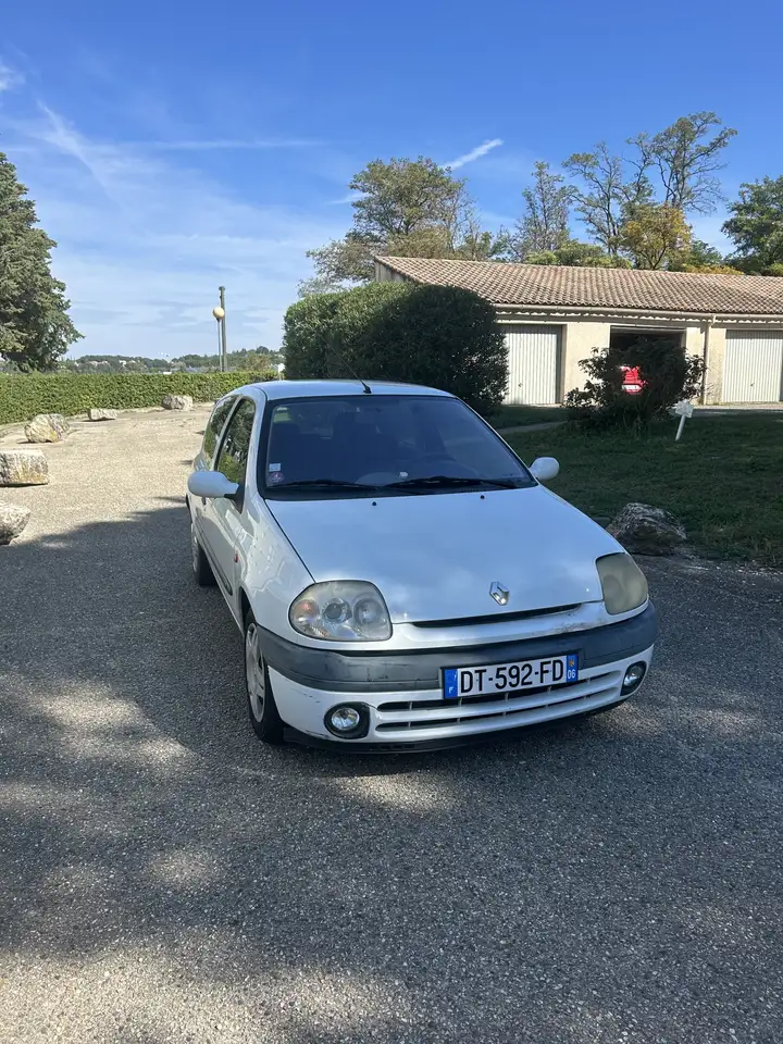 Renault Clio 1.9 DTI Extreme, foto 2