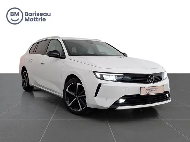 Opel Astra BUSINESS EDITION AUTOMAAT *TREKHAAK*CARPLAY*DAB*CA
