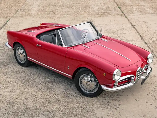 Alfa Romeo Giulietta Spider Veloce | One of just 2,796 examples