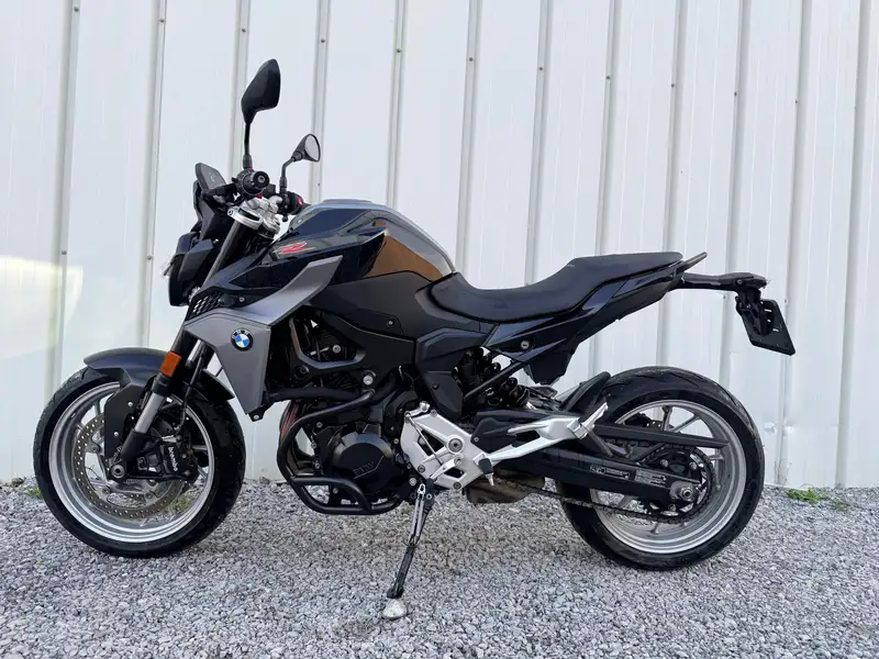 BMW F 900 R - foto 2