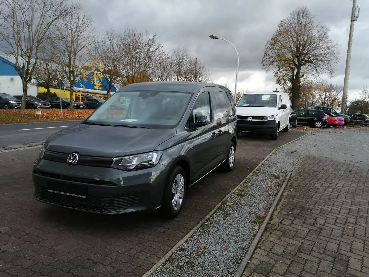 Volkswagen Caddy Basis Grau - 1