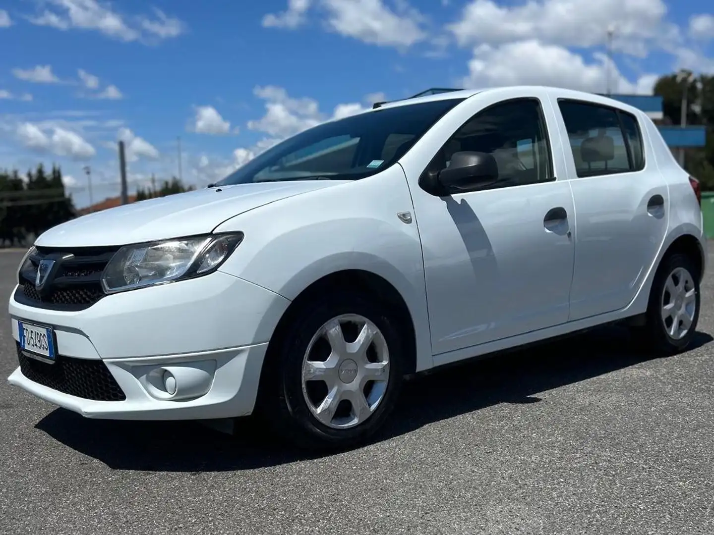 Dacia Sandero Sandero II 2013 1.2 Laureate 73cv E6 Bianco - 1
