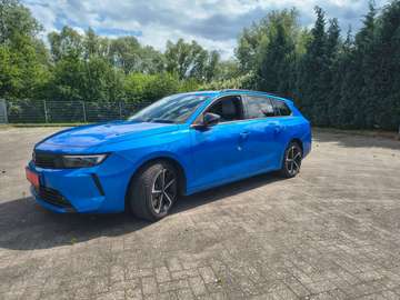 Astra Sports Tourer Plug-In-Hybrid Sports Tourer Plug-In-Hybrid Business Elegance