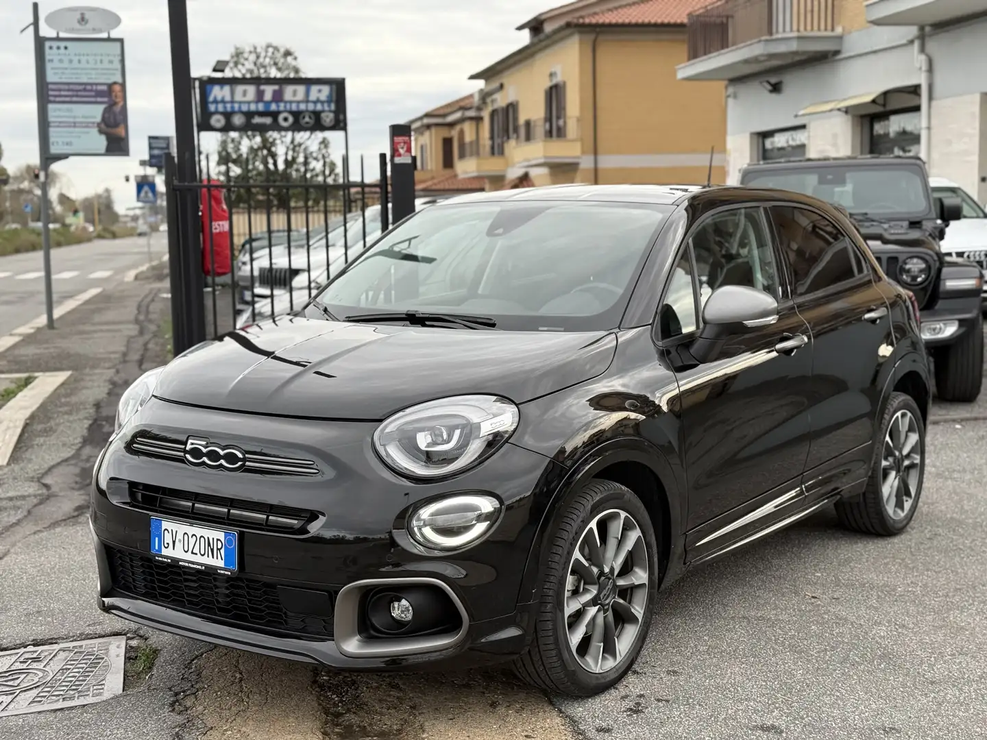 Fiat 500X 1.5 T4 130cv HYBRID SPORT DCT UFFICIALE FIAT Negro - 1