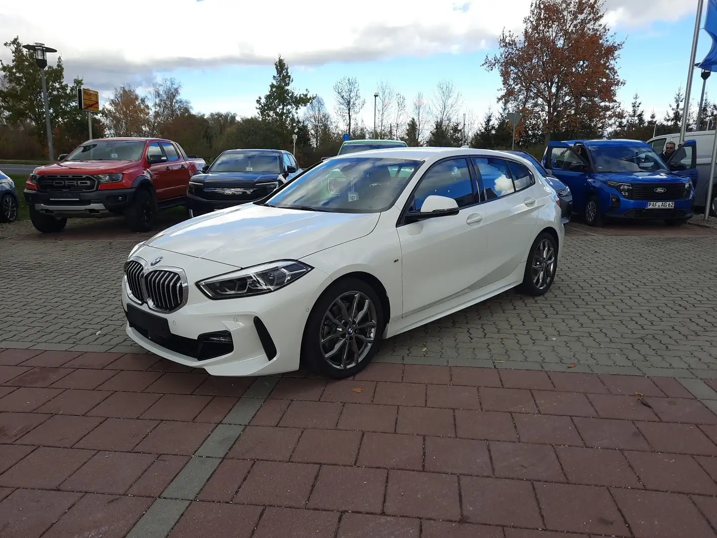 BMW 120 d M-Sport Kamera LED Navi Wit - 2