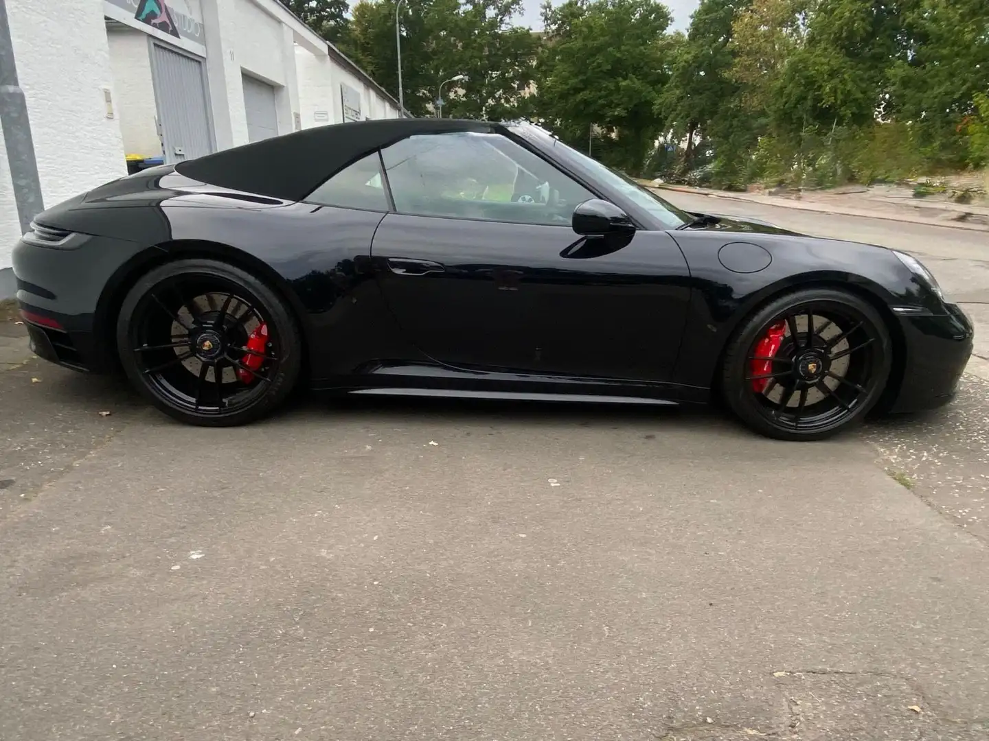 Porsche 992 911 GTS Cabrio - PPF-FOLIE +APPROVED+SERVICE NEU Schwarz - 1