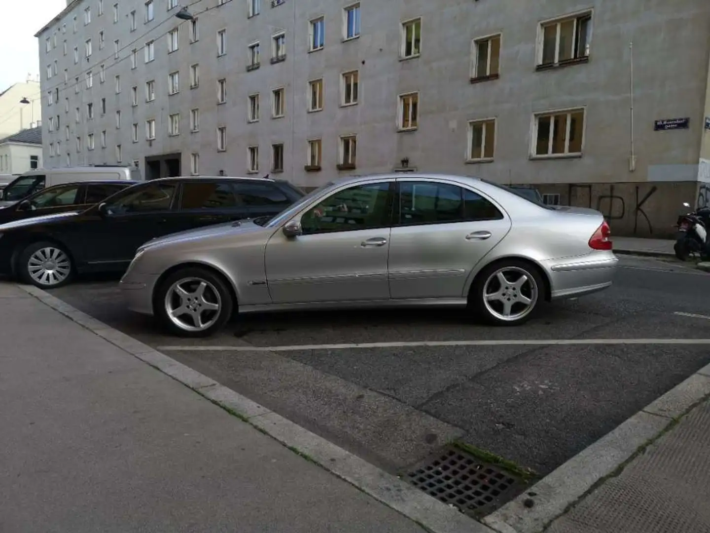 Mercedes-Benz E 320 E 320 Avantgarde CDI Aut. Carlsson Silber - 2