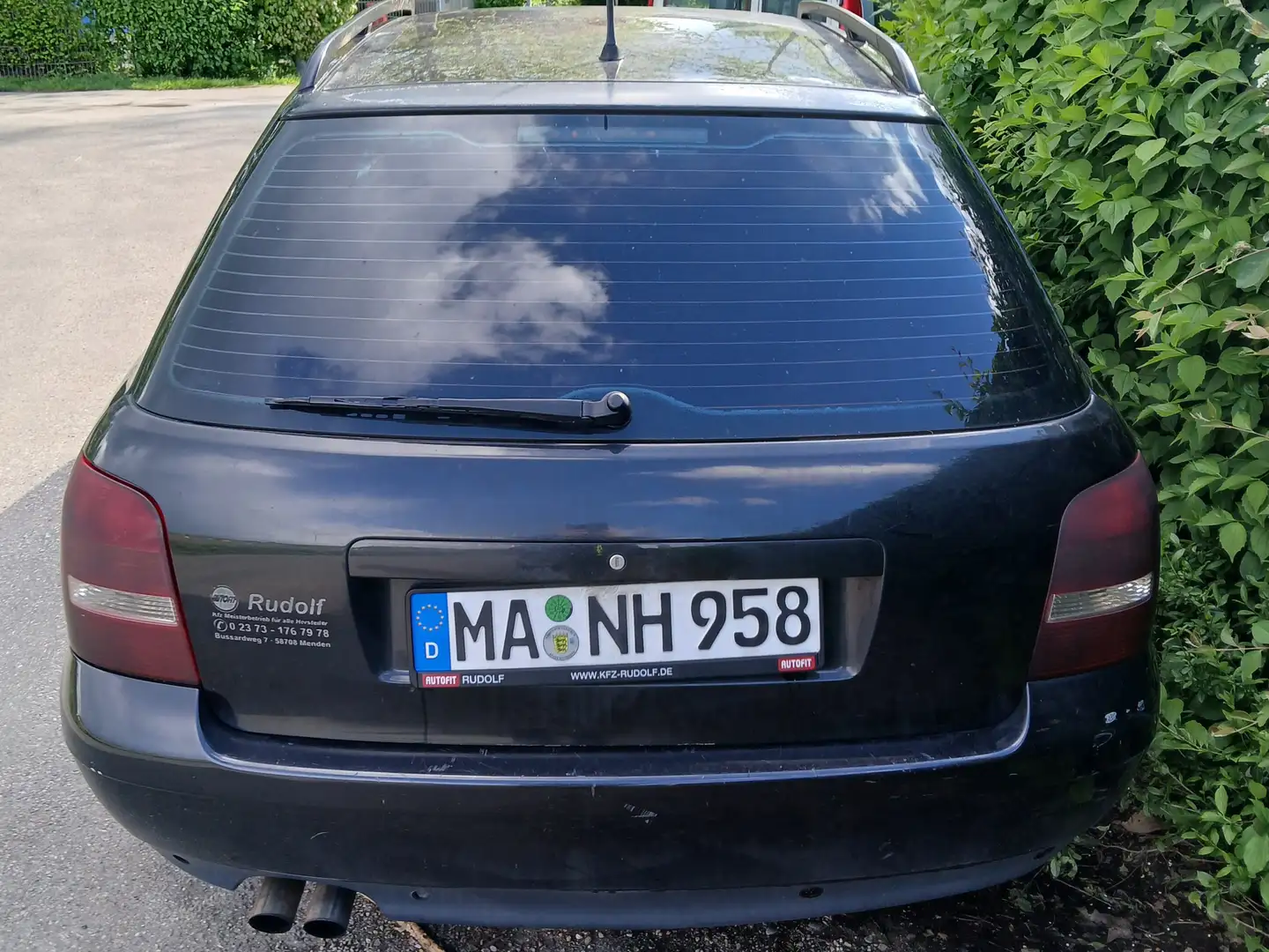 Audi A4 Noir - 1
