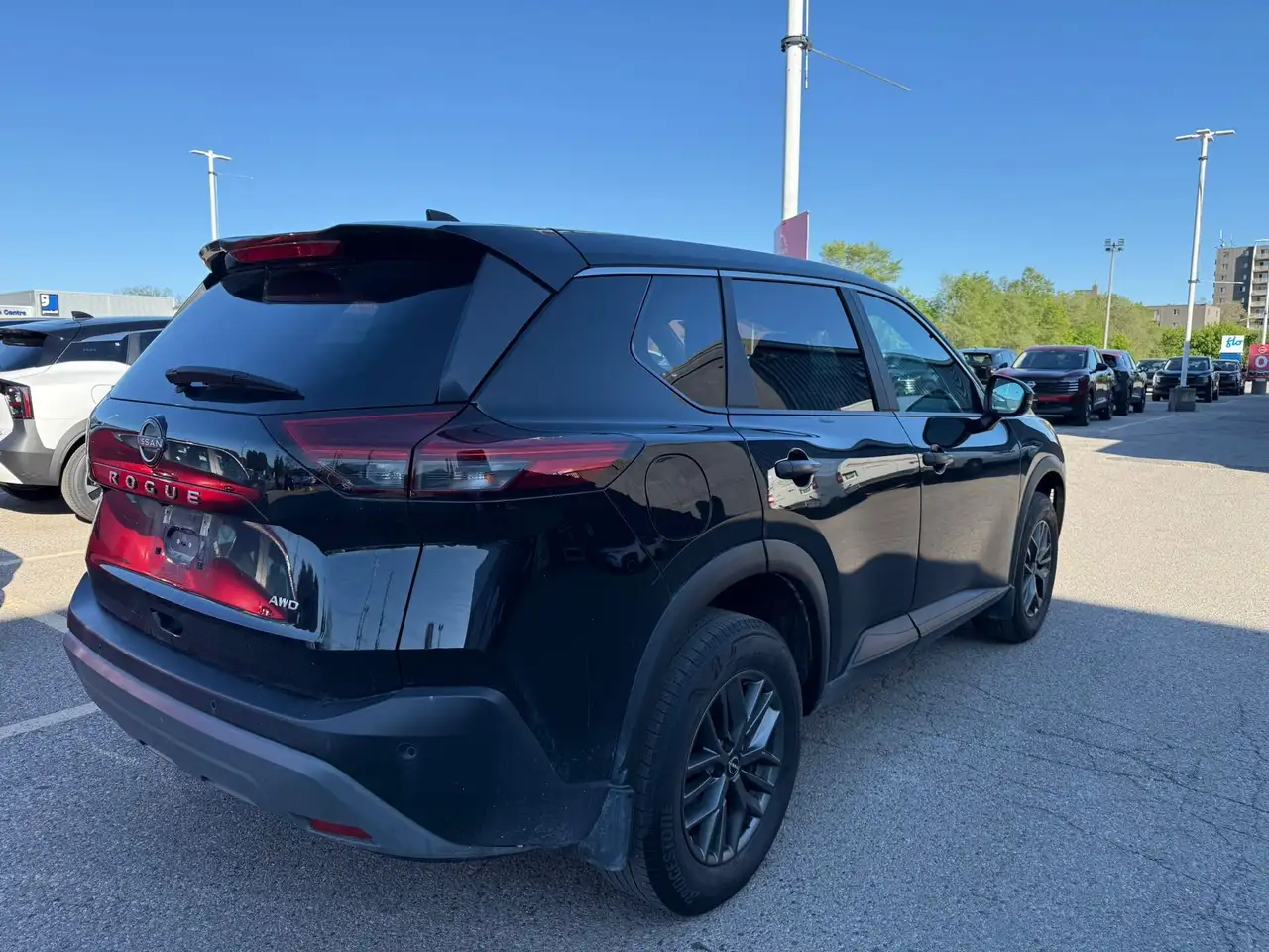 Nissan Rogue снимка Nissan Rogue