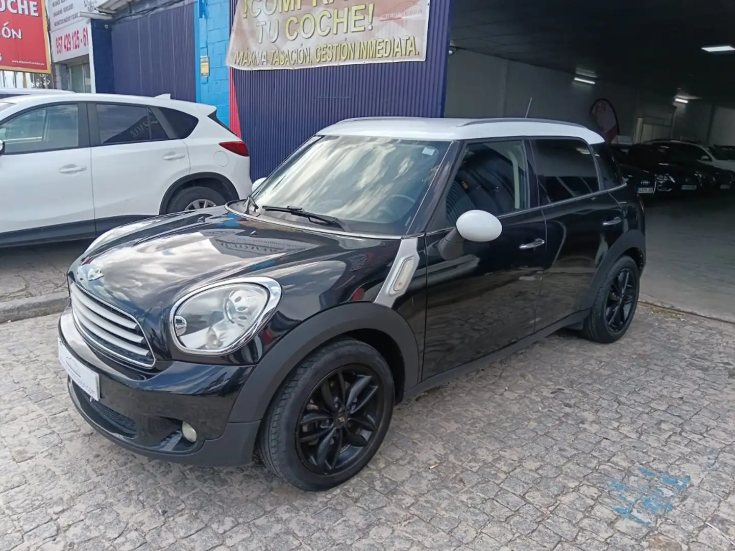MINI Cooper Countryman Negro - 1