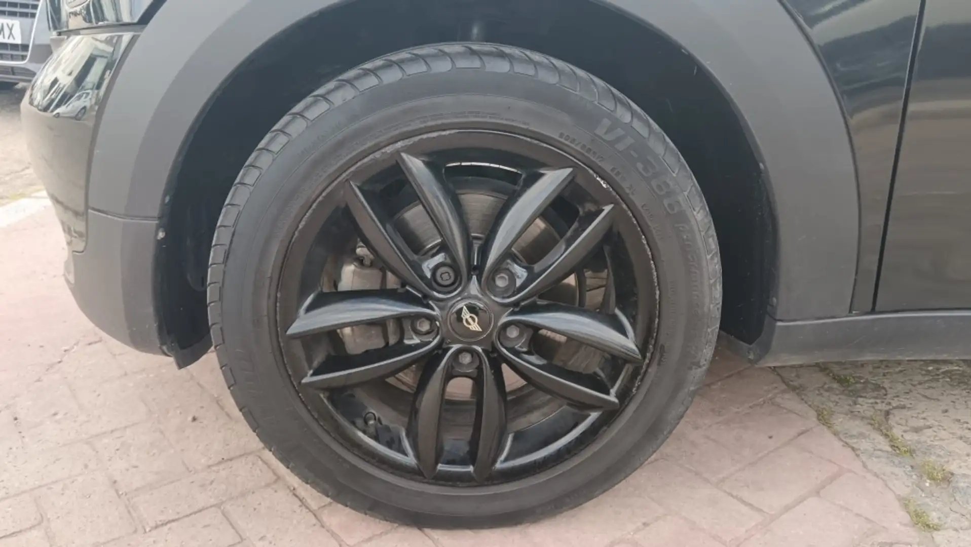 MINI Cooper Countryman Negro - 2