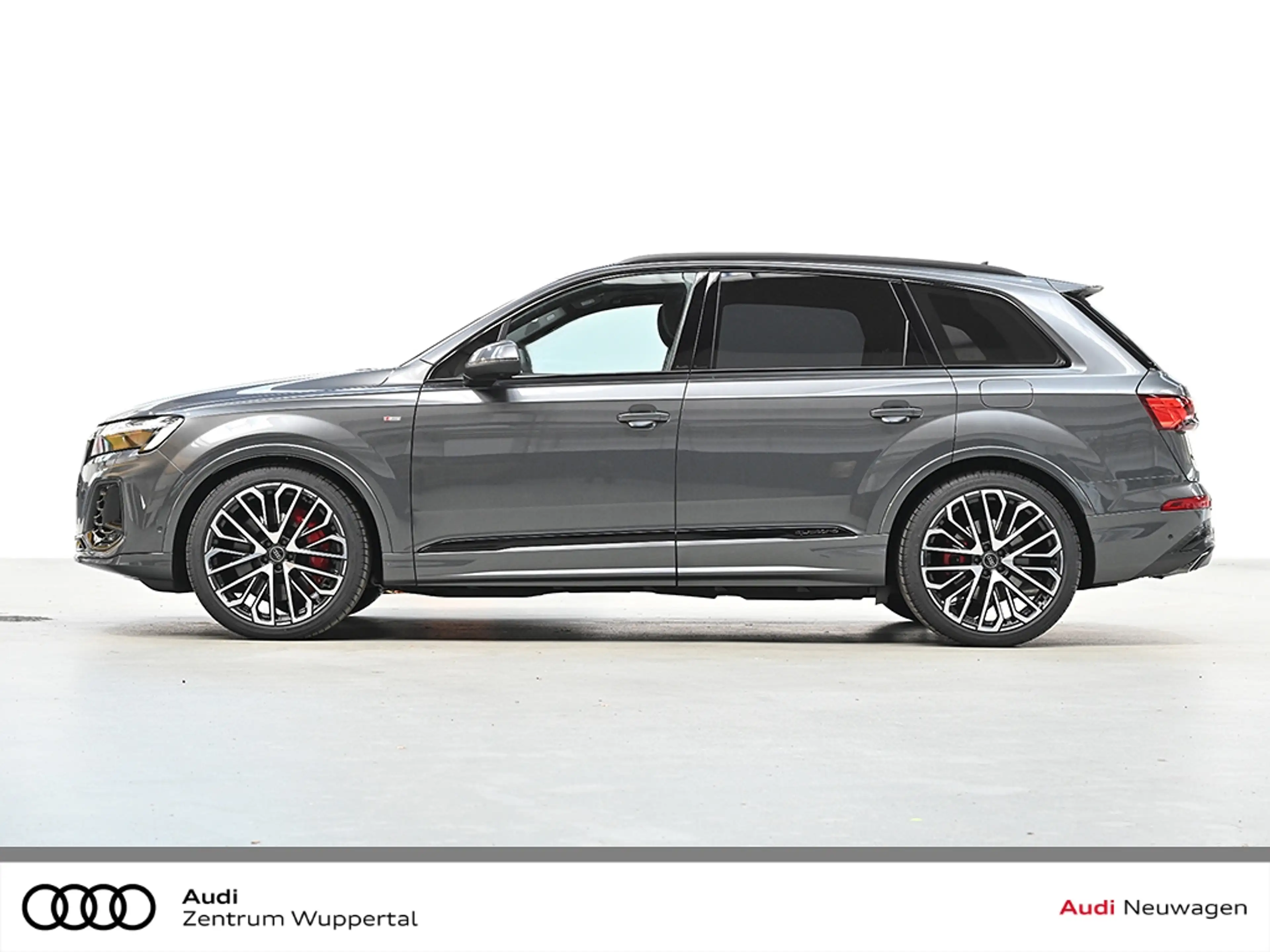 Audi Q7 SUV E-HYBRID PANO AHK 360KAMERA HD MATRIX LED — photo 3