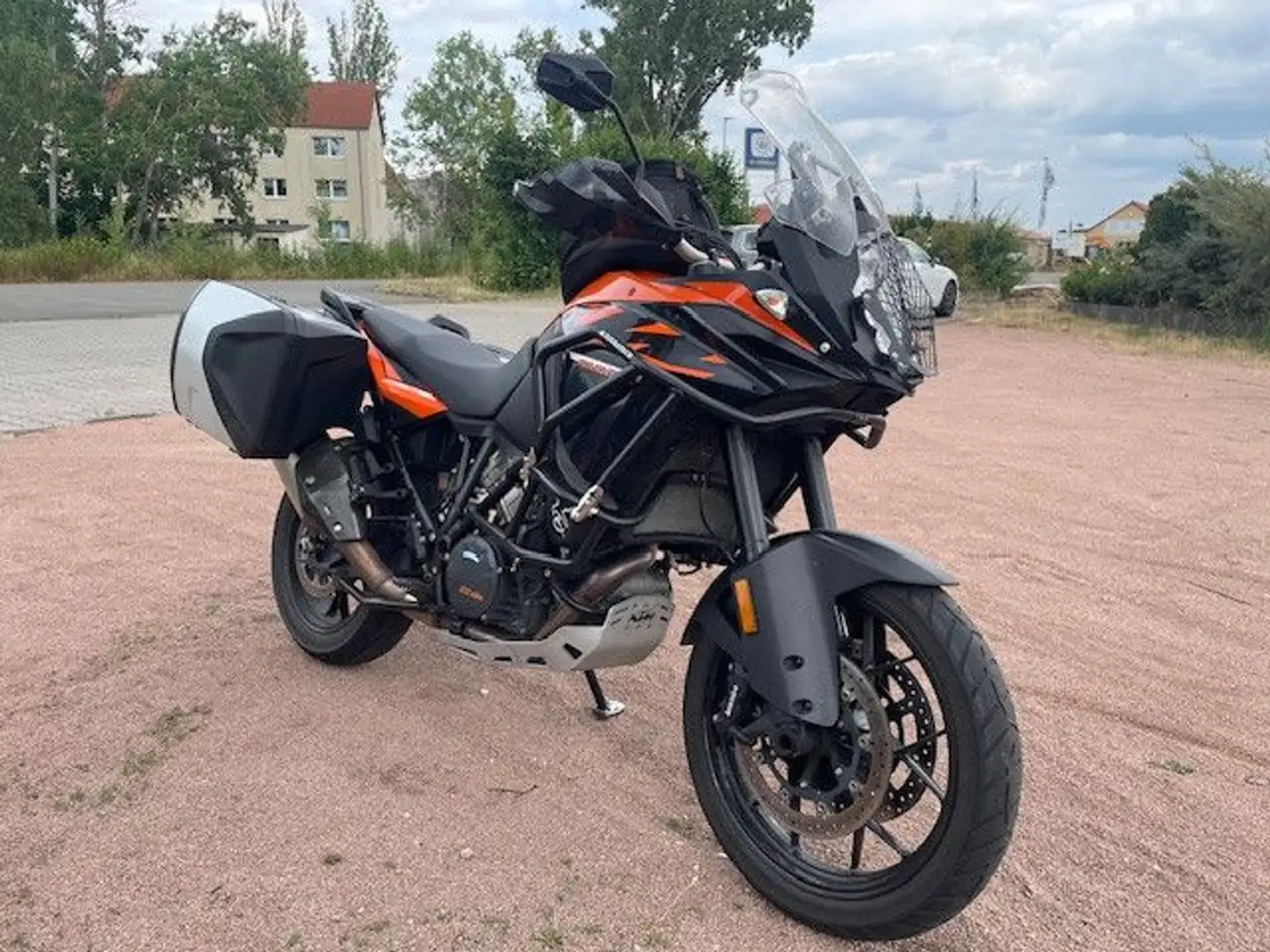 KTM 1090 Adventure Orange - 2