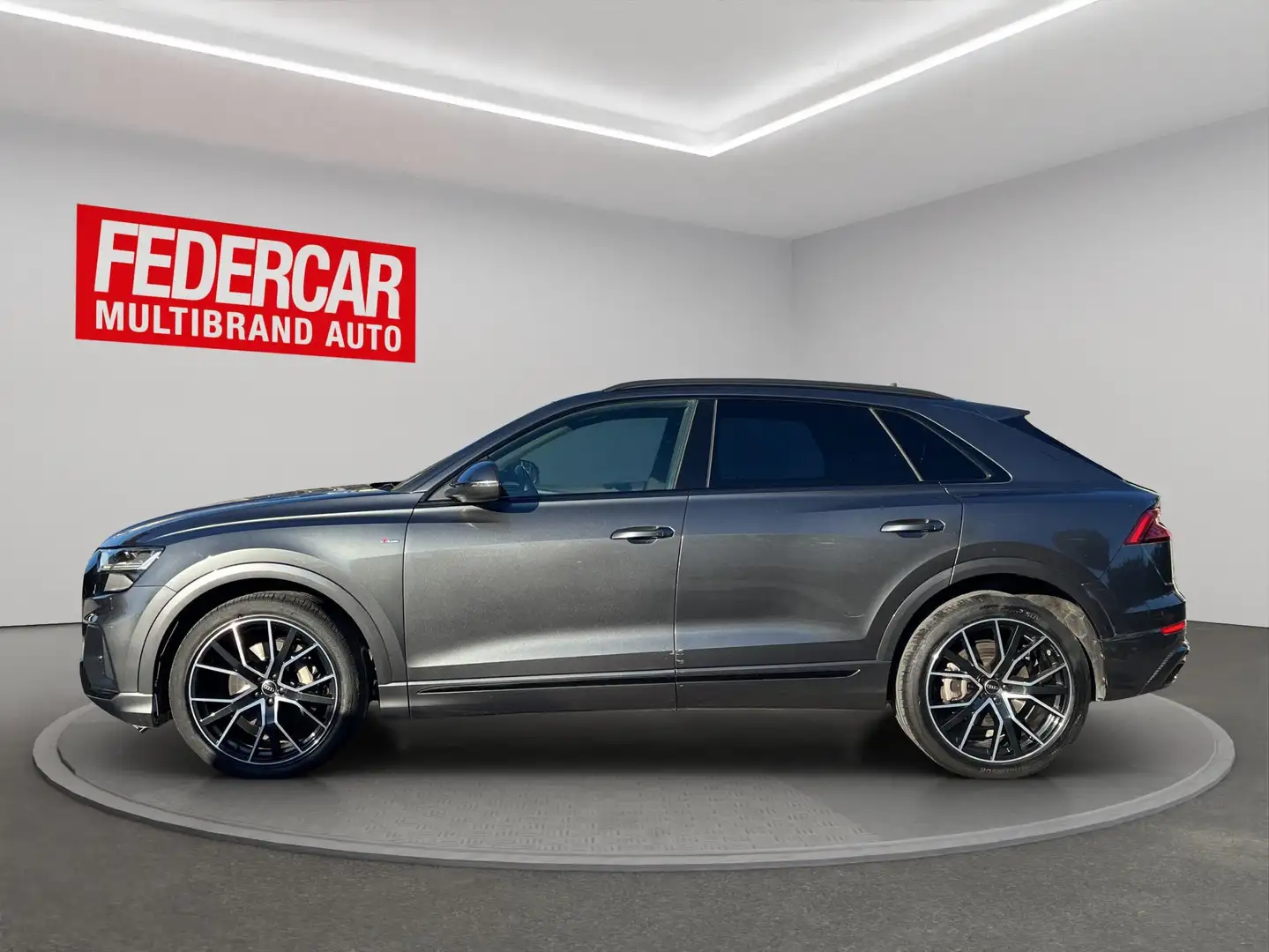Audi Q8 50 3.0 tdi mhev Sport quattro tiptronic S LINE Grijs - 2