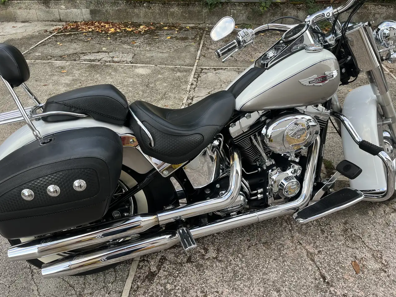 Harley-Davidson Deluxe