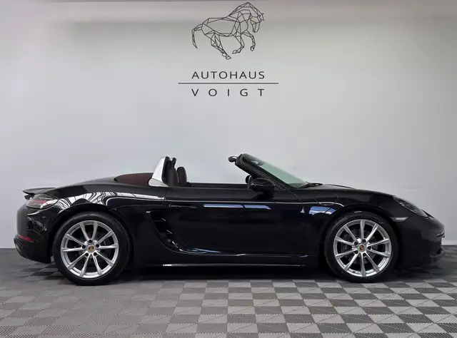 Porsche Boxster view 7