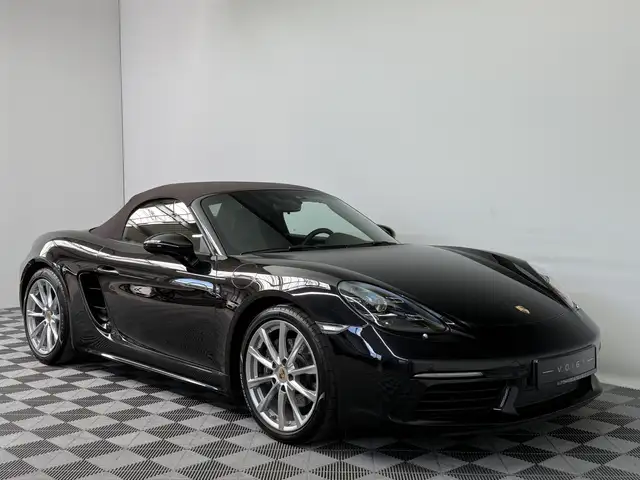 Porsche Boxster view 10