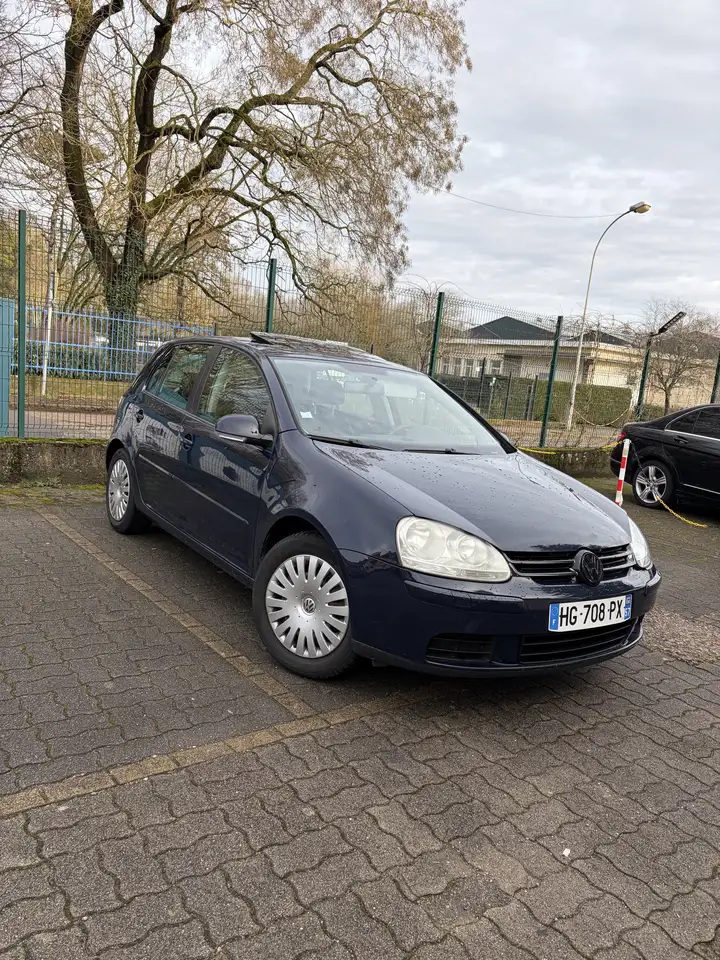 Volkswagen Golf 2.0 16S FSI Carat Tiptronic A