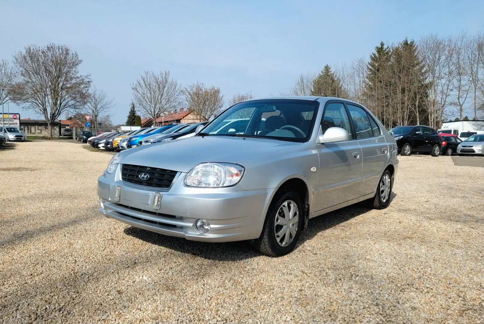 Hyundai ACCENT GLS 1.3*Euro 4* Automatik*Klima*USB*SR+WR Gris - 1